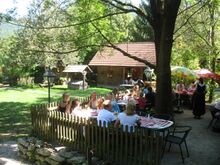 Steinschalerhof Nostalgiegarten: die Terrasse