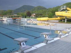 Becken im Freibad Kirchberg