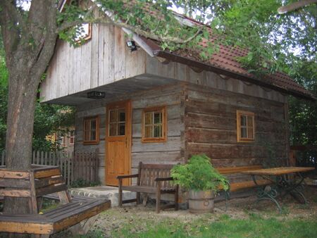 Troadkasten im Nostalgiegarten -noch ohne Zaun