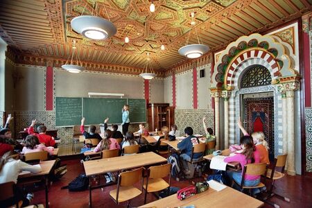 Maurische Klassenzimmer in Berndorfer Stilklassen-Schule