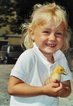SG Mädchen mit Ente
