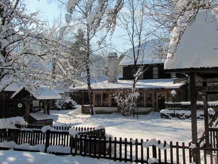 Nostalgiegarten im Winter mit Schnee