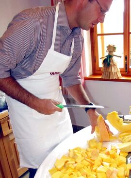 Gemeinsames Kochen mit Kürbis