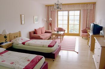 Zimmer Veilchen 112