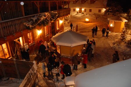 Steinschaler Dörfl - Dorfplatz im Winter