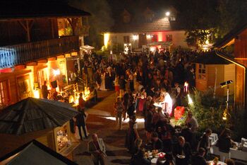 Blick auf den Dorfplatz