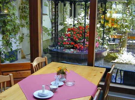 Wintergarten - Blick in den Innenhof