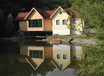 SH Teichbrücke Spiegelung