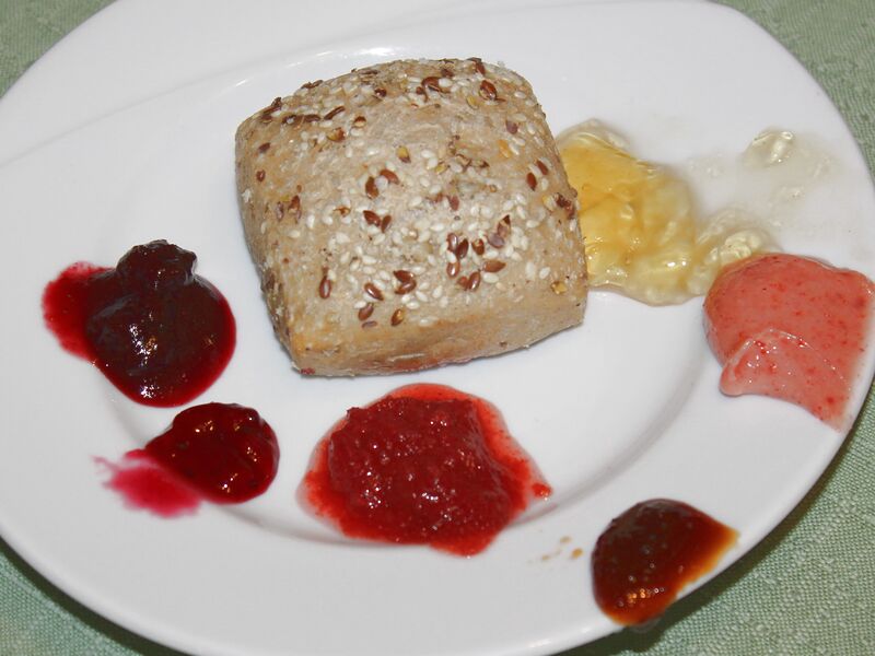 Datei:SK Marmelade-Semmel.jpg