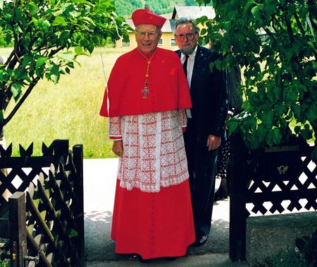 Kardinal König und Vetter Josef Fink - rechts bei Verwandtenbesuch