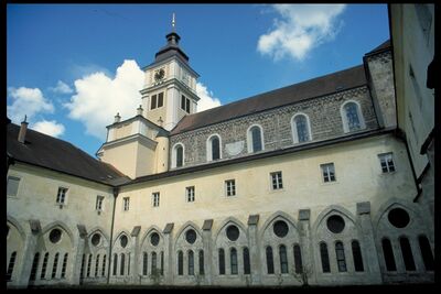 Stift Lilienfeld von einem Innenhof