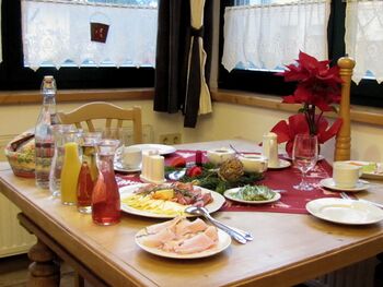 Tisch-Frühstück gerne auf Wunsch